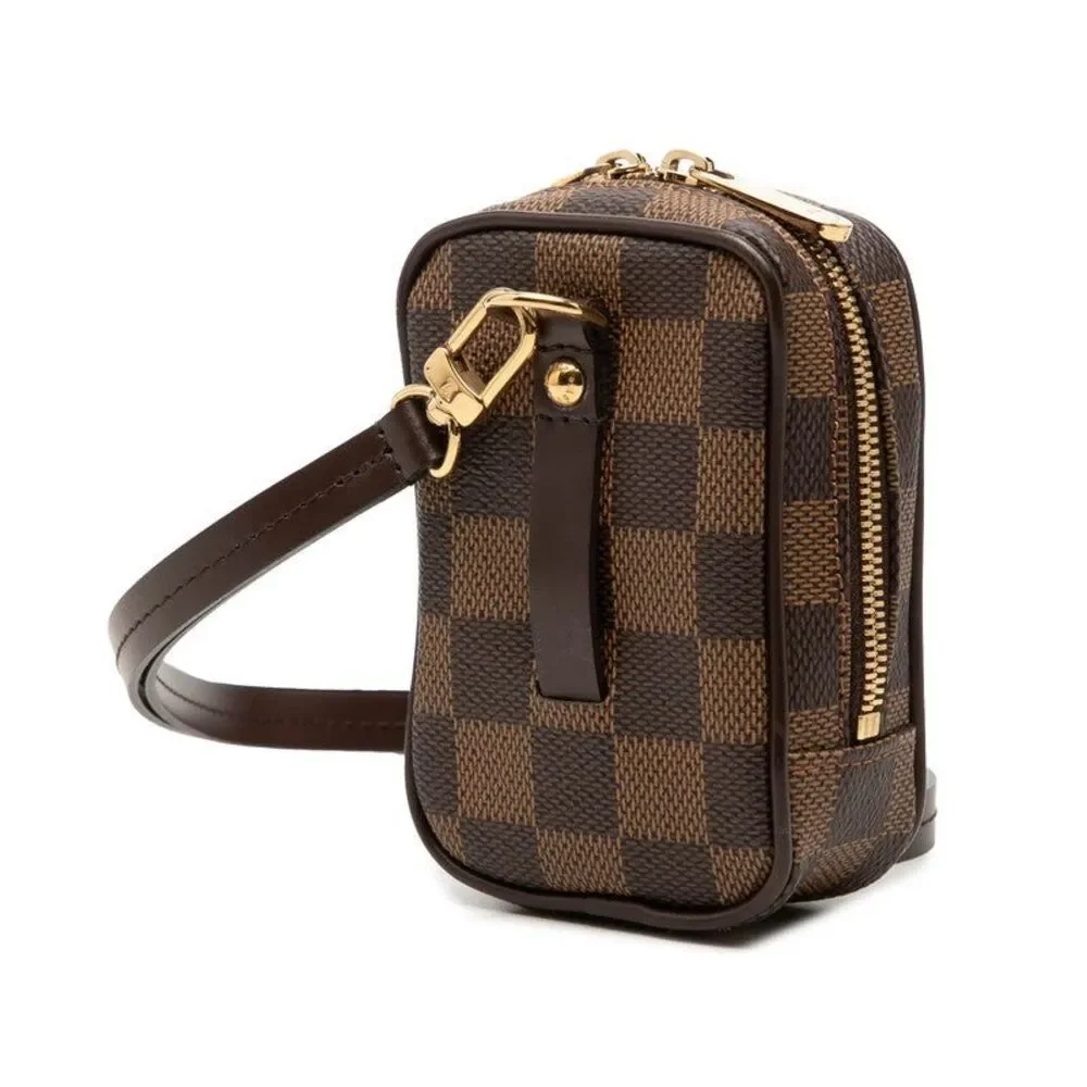 Louis Vuitton delivery duty